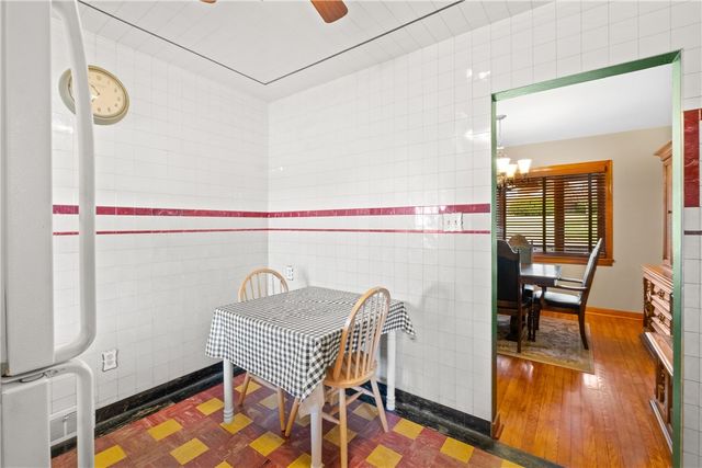 239 Spruce St, Canonsburg, PA 15317