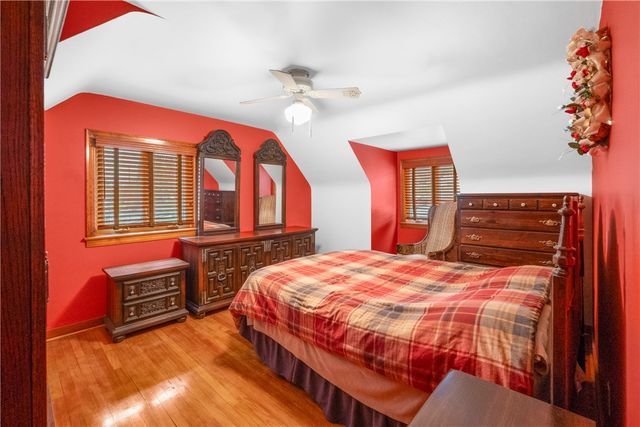 239 Spruce St, Canonsburg, PA 15317