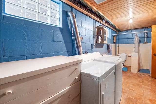 239 Spruce St, Canonsburg, PA 15317