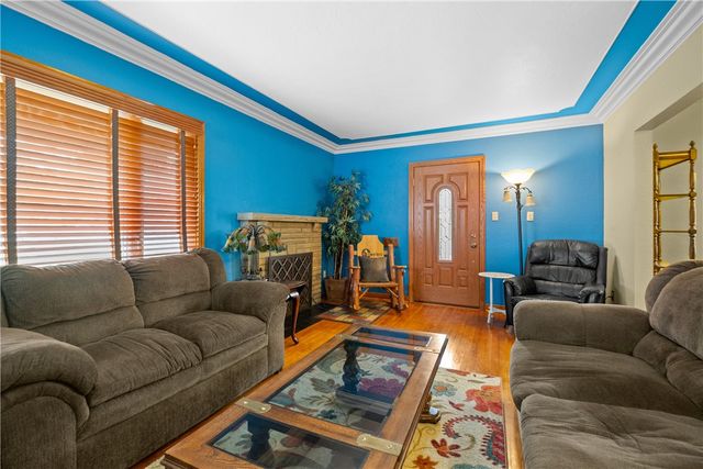 239 Spruce St, Canonsburg, PA 15317