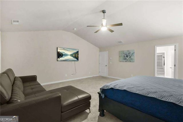 689 S Jeff Davis Drive, Fayetteville, GA 30215