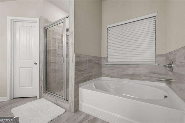 689 S Jeff Davis Drive, Fayetteville, GA 30215