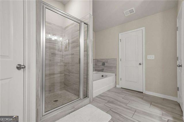 689 S Jeff Davis Drive, Fayetteville, GA 30215
