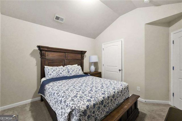 689 S Jeff Davis Drive, Fayetteville, GA 30215