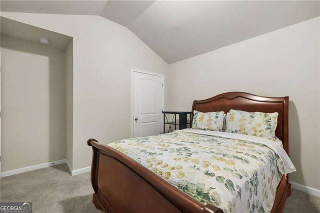 689 S Jeff Davis Drive, Fayetteville, GA 30215