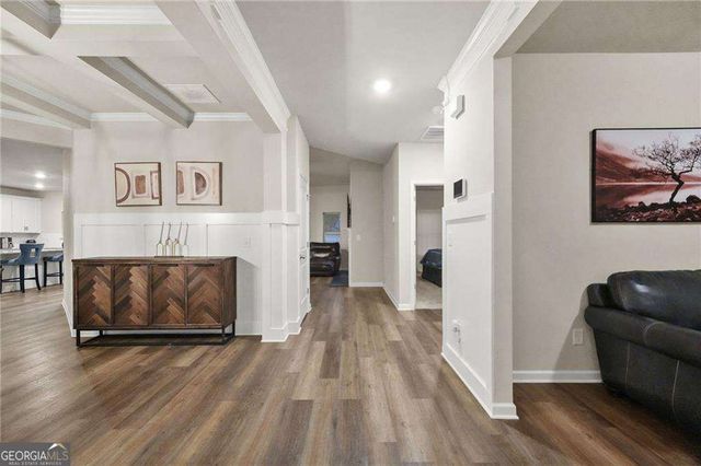 689 S Jeff Davis Drive, Fayetteville, GA 30215