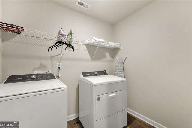 689 S Jeff Davis Drive, Fayetteville, GA 30215