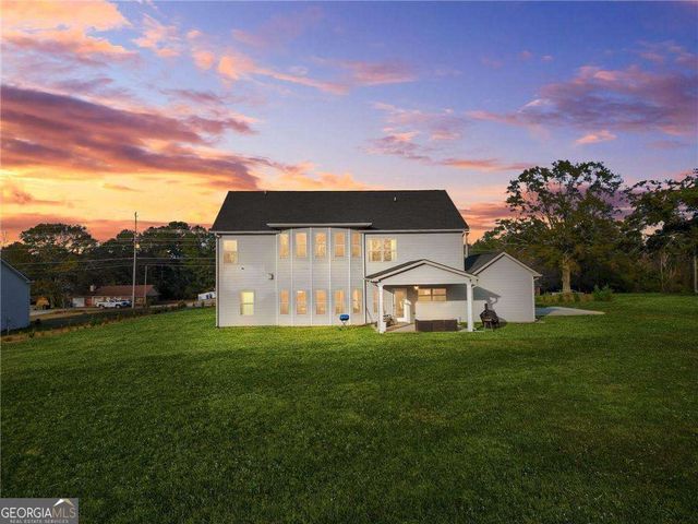 689 S Jeff Davis Drive, Fayetteville, GA 30215