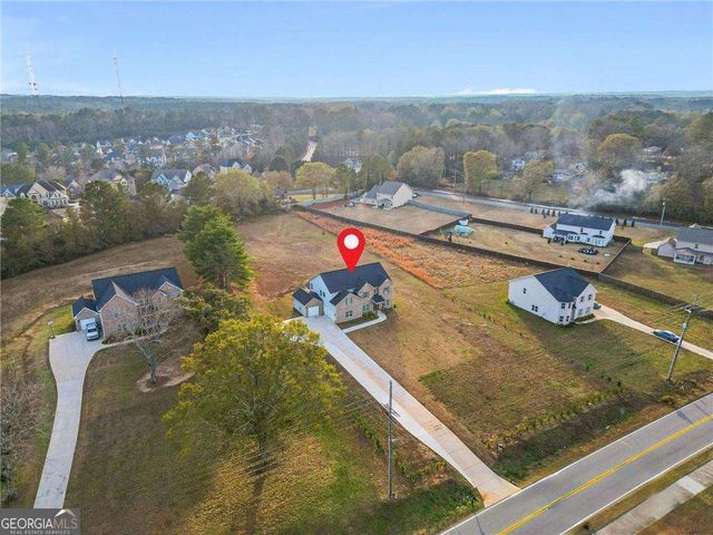 689 S Jeff Davis Drive, Fayetteville, GA 30215
