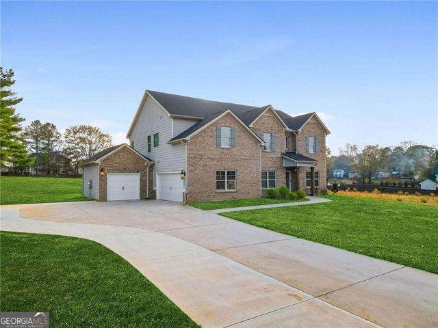 689 S Jeff Davis Drive, Fayetteville, GA 30215