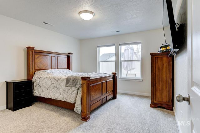 12445 Shadow River St, Caldwell, ID 83607