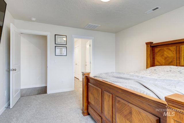 12445 Shadow River St, Caldwell, ID 83607