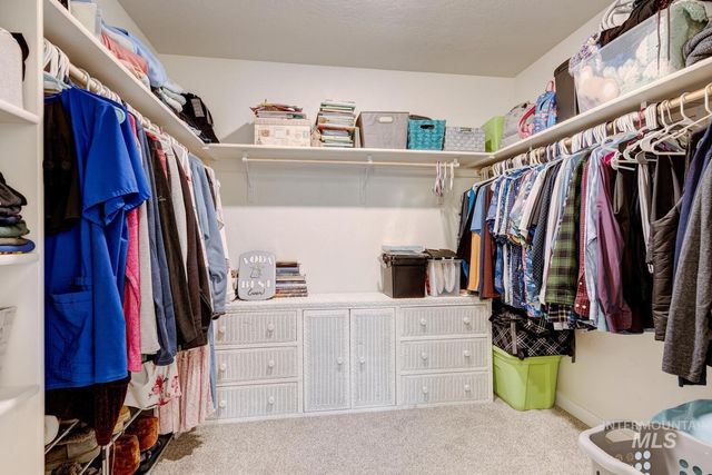 12445 Shadow River St, Caldwell, ID 83607