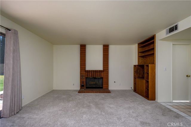38016 Ranier, Palmdale, CA 93552
