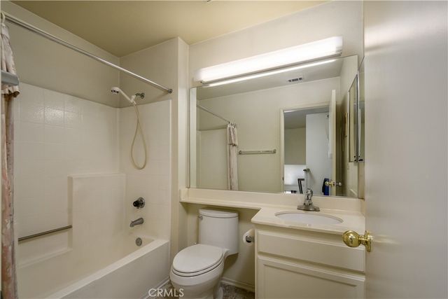 38016 Ranier, Palmdale, CA 93552