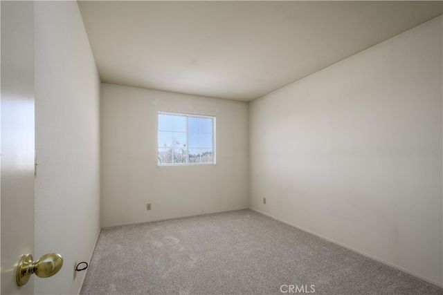 38016 Ranier, Palmdale, CA 93552