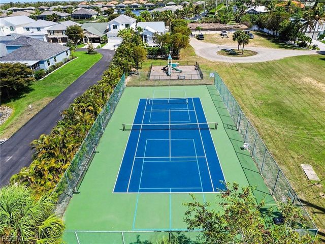 6081 Lake Front DR, Fort Myers, FL 33908