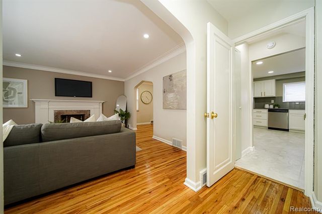 3080 Oakman Boulevard, Detroit, MI 48238