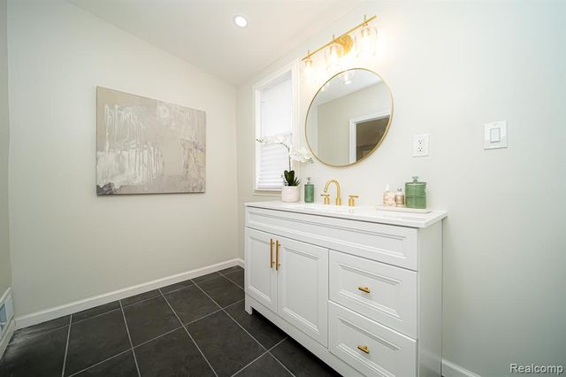 3080 Oakman Boulevard, Detroit, MI 48238