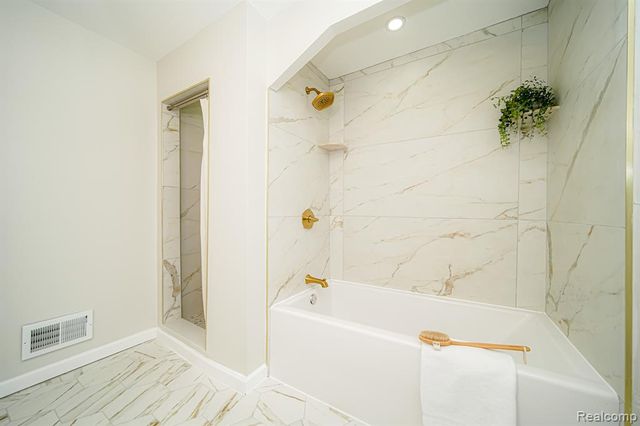 3080 Oakman Boulevard, Detroit, MI 48238