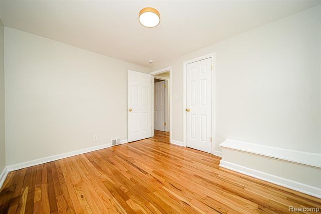 3080 Oakman Boulevard, Detroit, MI 48238