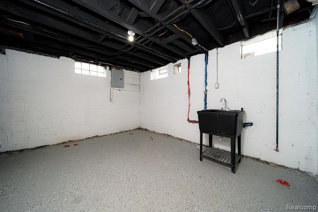 3080 Oakman Boulevard, Detroit, MI 48238