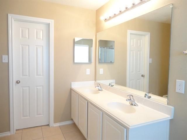 13118 Peppergate Lane, Houston, TX 77044