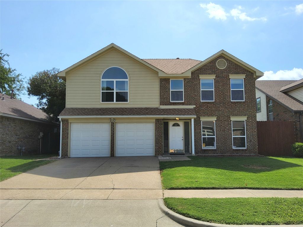 4672 Heatherbrook Lane, Grand Prairie, TX 75052