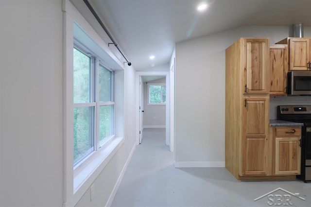 319 E Dopp Road, Midland, MI 48640