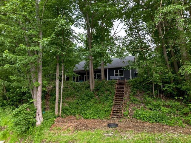 319 E Dopp Road, Midland, MI 48640