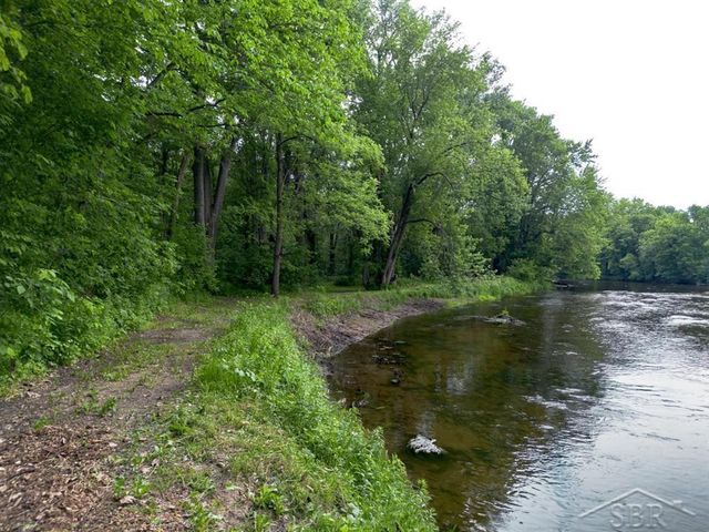319 E Dopp Road, Midland, MI 48640