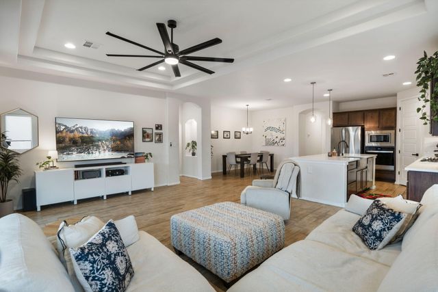 4141 Crowned Eagle Loop NE, Rio Rancho, NM 87144