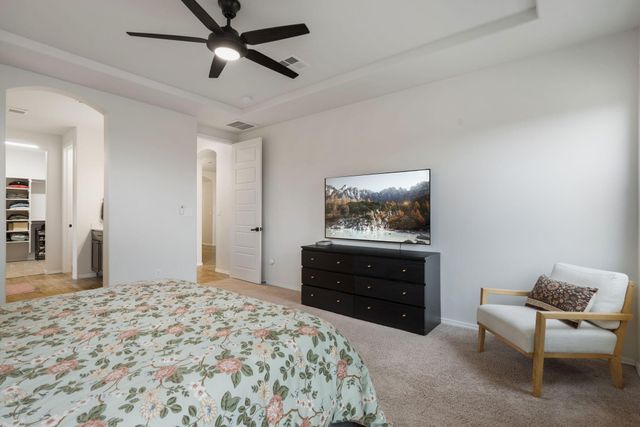 4141 Crowned Eagle Loop NE, Rio Rancho, NM 87144