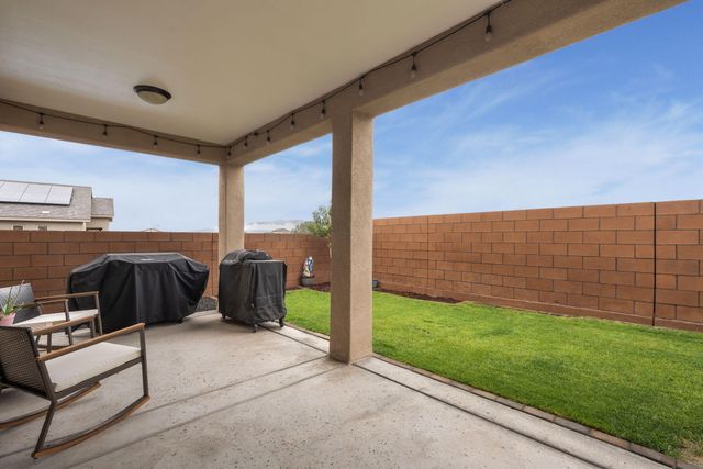 4141 Crowned Eagle Loop NE, Rio Rancho, NM 87144