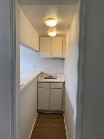 4649 Wild Indigo Street 337, Houston, TX 77027