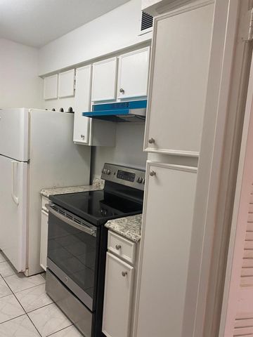 4649 Wild Indigo Street 337, Houston, TX 77027