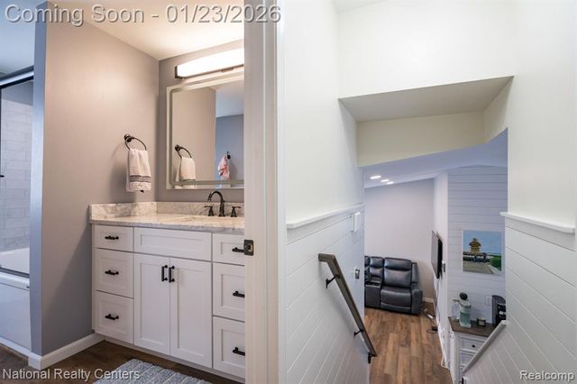 3955 Westlyn Drive, Lake Orion, MI 48359