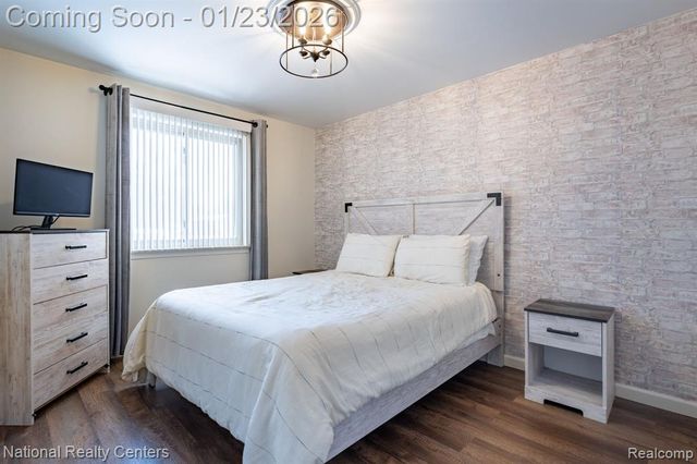 3955 Westlyn Drive, Lake Orion, MI 48359