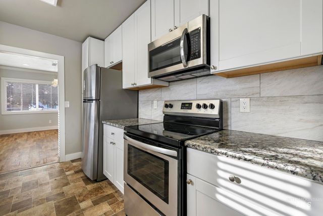 222 Jackson St, Twin Falls, ID 83301