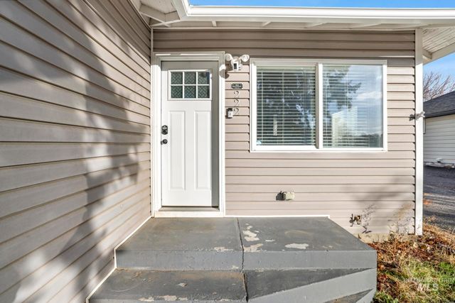 222 Jackson St, Twin Falls, ID 83301