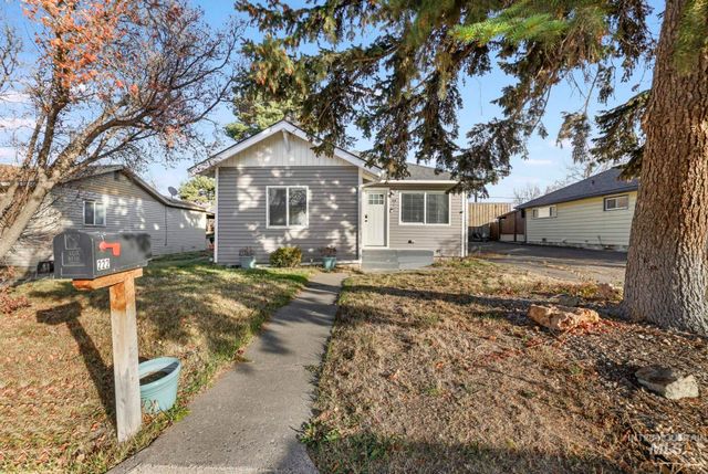 222 Jackson St, Twin Falls, ID 83301