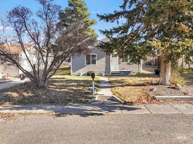 222 Jackson St, Twin Falls, ID 83301