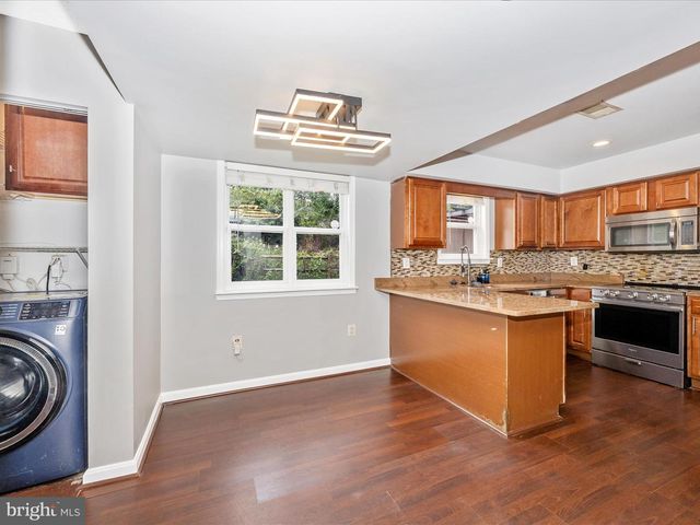 2584 SUSSEX CT, Waldorf, MD 20602