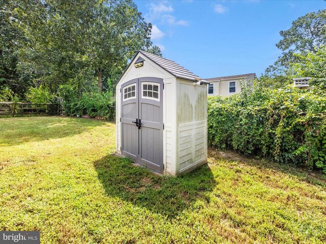 2584 SUSSEX CT, Waldorf, MD 20602