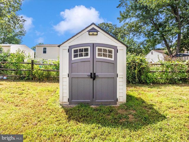 2584 SUSSEX CT, Waldorf, MD 20602