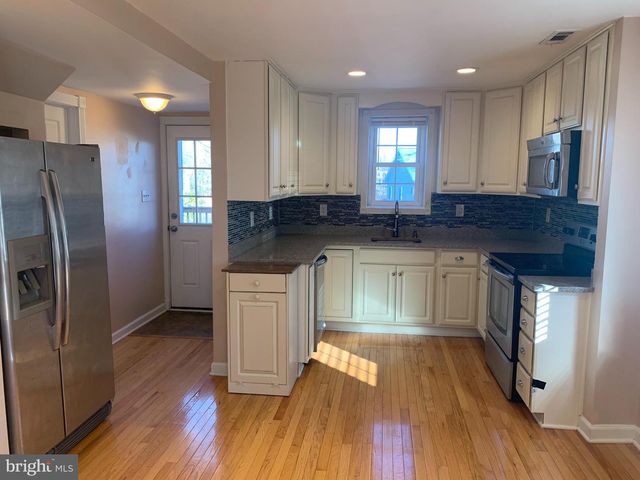 781 POWHATAN BEACH RD, Pasadena, MD 21122