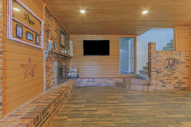 38 County Road 2220, Daingerfield, TX 75638