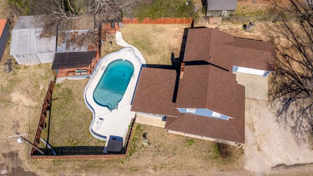 38 County Road 2220, Daingerfield, TX 75638