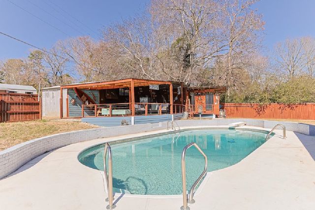 38 County Road 2220, Daingerfield, TX 75638