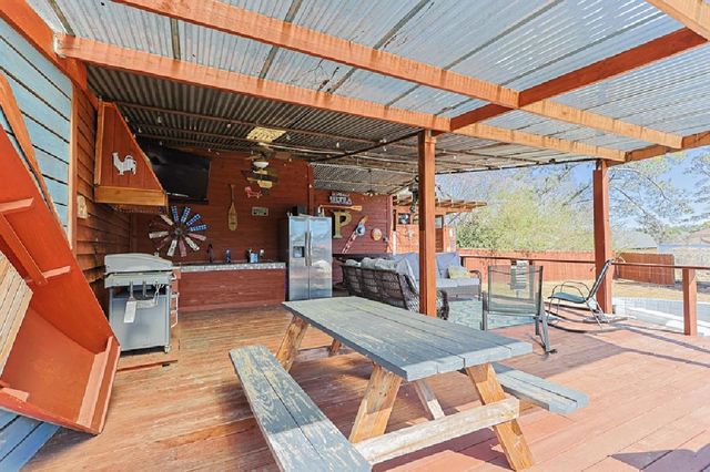 38 County Road 2220, Daingerfield, TX 75638